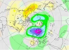 Изображение вопроса На рисунках показаны обширные «озоновые дыры&...
